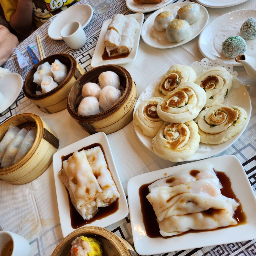 Phoenix Restaurant - Dim Sum Near Me - Chicago, Illinois Phoenix Restaurant - Dim Sum Near Me - Chicago, Illinois
