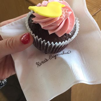 Kara's Cupcakes - Raspberry cupcake - Bakeries Near Me - Napa, California