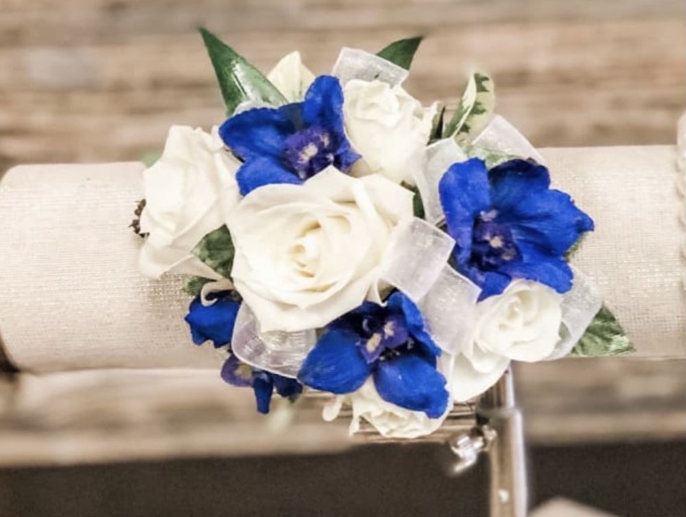 ANGIE’S FLOWERS GARDEN & GIFTS Updated August 2024 43 Photos 111