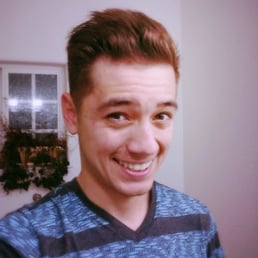 A satisfied customer! I styled it weird but it's pretty much what I asked for!