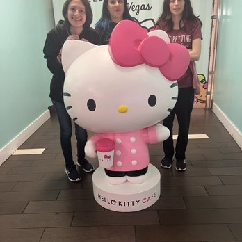 Hello Kitty Cafe - How cute is this photo op?!?! - Themed Cafes Near Me - Las Vegas, Nevada