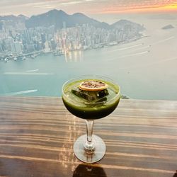 香港麗思卡爾頓酒店 - Delicious matcha cocktail in the Lounge & Bar.