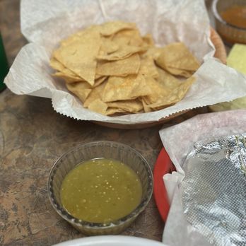 El Agave Restaurant - CHIPS Y SALSA - Breakfast & Brunch Near Me - Lake Elsinore, California El Agave Restaurant - CHIPS Y SALSA - Breakfast & Brunch Near Me - Lake Elsinore, California