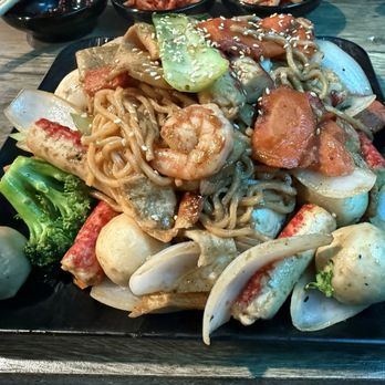 O'daku - Yes, that's a single portion! That plate is 10" on the diagonal. - Sushi Bars Near Me - Austin, Texas O'daku - Yes, that's a single portion! That plate is 10" on the diagonal. - Sushi Bars Near Me - Austin, Texas