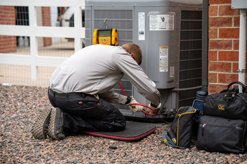 Slide of M and M Heating & Cooling, Plumbing & Electrical