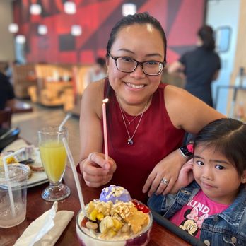 Max’s Restaurant - Chicago - Another birthday girl - Filipino Near Me - Chicago, Illinois Max’s Restaurant - Chicago - Another birthday girl - Filipino Near Me - Chicago, Illinois