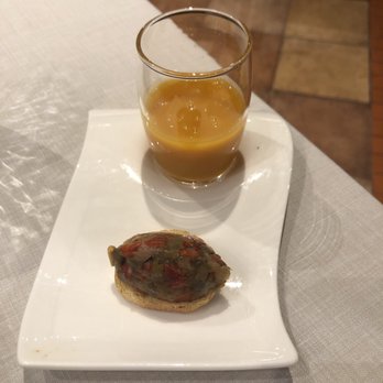 El Mall - Pumpkin crema and complimentary appetizer escalibada - Mediterranean Near Me - Barcelona, B El Mall - Pumpkin crema and complimentary appetizer escalibada - Mediterranean Near Me - Barcelona, B