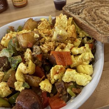 The Maple Table - Fresco Scramble - Salad Near Me - Racine, Wisconsin
