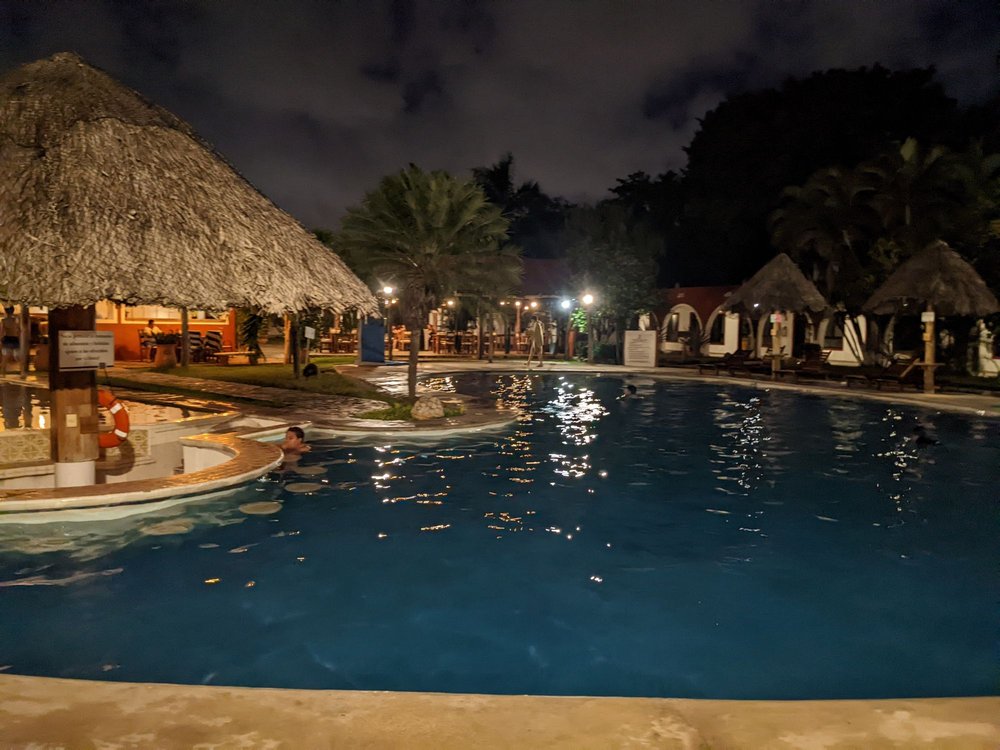 Hotel Hacienda Inn