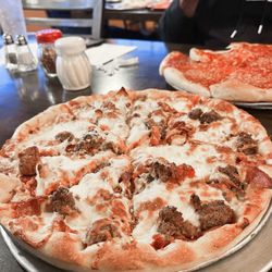 Grande's Pizzeria & Restaurant - Meat Lovers with crispy chicken added.