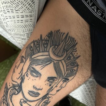 Behind The Circle - Tattoo Near Me - Brooklyn, New York
