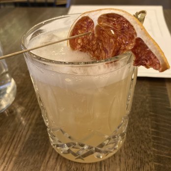 Queens Breakfast Cocktails - Custom whiskey sour, crafted by a master. - Cocktail Bars Near Me - Calgary, Alberta