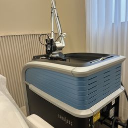 Picosure machine