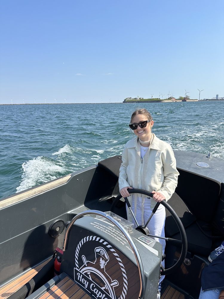 Hey Captain