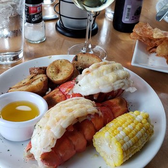 Testa's Bar & Grill - Seafood Near Me - Bar Harbor, Maine Testa's Bar & Grill - Seafood Near Me - Bar Harbor, Maine