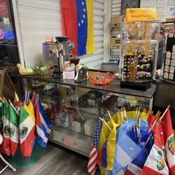 Tu Market Express - Flags, jewelry