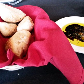 Mama Mia's - Bread and dipping sause - Italian Near Me - Gilroy, California Mama Mia's - Bread and dipping sause - Italian Near Me - Gilroy, California