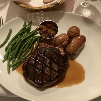 Chez Max Restaurant - Pork chop - French Near Me - Richmond, Virginia