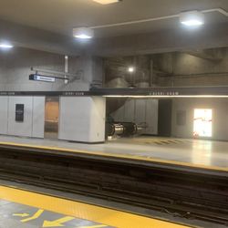 Métro Berri-UQAM