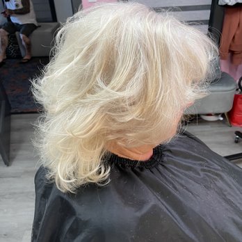 All Things Beauty - Short layers - Hair Stylists Near Me - Henderson, Nevada All Things Beauty - Short layers - Hair Stylists Near Me - Henderson, Nevada