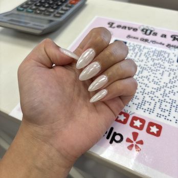 Lilly Nail Spa - Chrome Nails! - Nail Salons Near Me - Redondo Beach, California