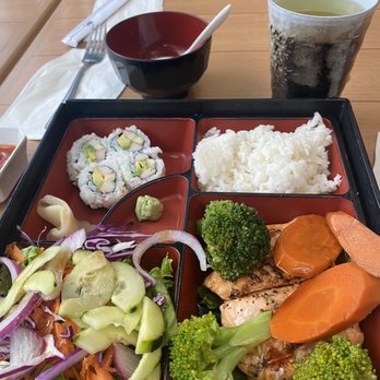 Taka's Grill - Dinner - Sushi Bars Near Me - Fort Bragg, California Taka's Grill - Dinner - Sushi Bars Near Me - Fort Bragg, California
