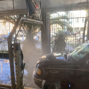 Beach Cities Car Wash - Yo ho ho and they hose down your car - Car Wash Near Me - Venice, California