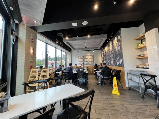 Twist Bakery & Cafe by null