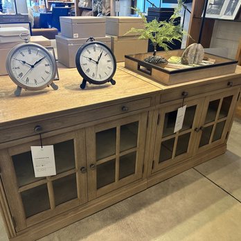 Pottery Barn - Furniture Stores Near Me - Pasadena, California