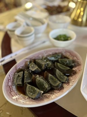 Long Gong Chinese Restaurant by null