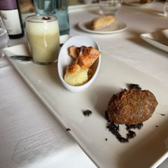 Restaurante Abat Cisneros - Spanish Near Me - Montserrat, B