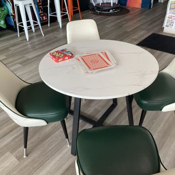Wake N Bakery - Logan Square - Uno and big cards - Coffee & Tea Near Me - Chicago, Illinois Wake N Bakery - Logan Square - Uno and big cards - Coffee & Tea Near Me - Chicago, Illinois