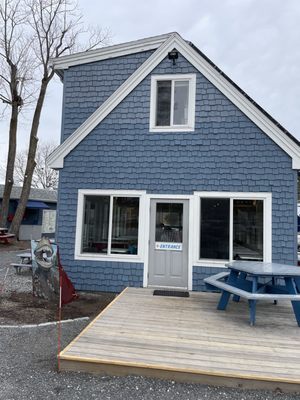Bob's Clam Hut by null