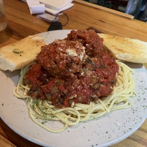 Photo of Pazzo's Pizzeria - Avon, CO, United States. Spaghetti