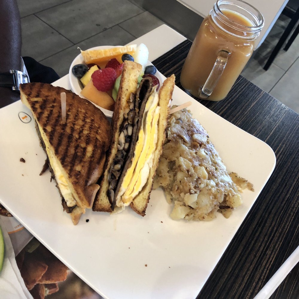 Allô Mon Coco - Philly steak grilled cheese, fresh pressed apple juice - Breakfast & Brunch Near Me - Montreal, Quebec Allô Mon Coco - Philly steak grilled cheese, fresh pressed apple juice - Breakfast & Brunch Near Me - Montreal, Quebec