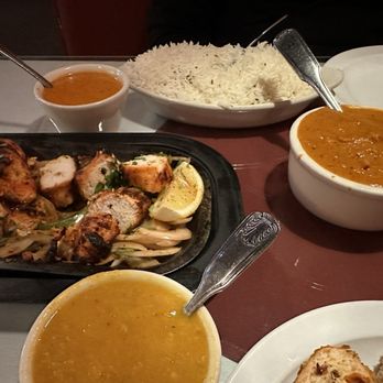Royal India - Chicken tikka tandoori, chicken tikka masala, dal soup and rice - Indian Near Me - Reno, Nevada