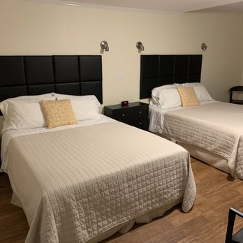Rhinebeck Motel - Inside room with new bedding. - Hotels Near Me - Rhinebeck, New York Rhinebeck Motel - Inside room with new bedding. - Hotels Near Me - Rhinebeck, New York