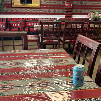 Kan Zamaan - Interior - Middle Eastern Near Me - Paterson, New Jersey