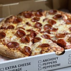 Papa G's Pizza, Pasta Cafe - Medium 12 1 topping pizza