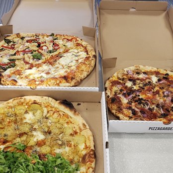 Pizza Garden Downtown - three pizzas in boxes - Pizza Near Me - Vancouver, British Columbia Pizza Garden Downtown - three pizzas in boxes - Pizza Near Me - Vancouver, British Columbia