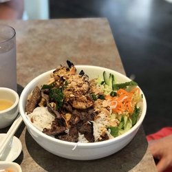 Kanata Noodle House - Beef, chicken and shrimp bun