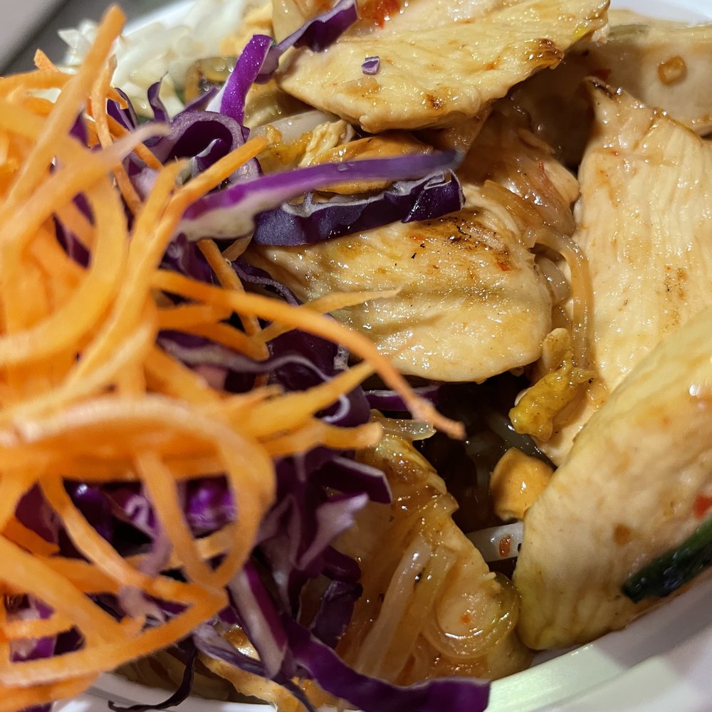 Andy's Thai Kitchen - Pad Thai - Thai Near Me - Chicago, Illinois Andy's Thai Kitchen - Pad Thai - Thai Near Me - Chicago, Illinois