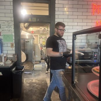 Hungry Sasquatch - A disappointing - Pizza Near Me - Vancouver, Washington Hungry Sasquatch - A disappointing - Pizza Near Me - Vancouver, Washington