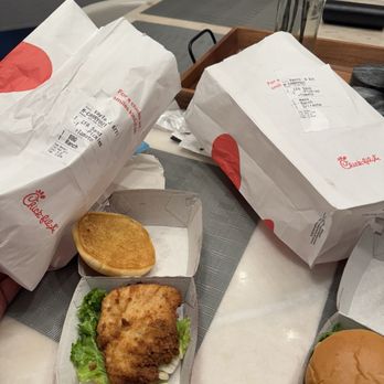 Chick-fil-A - Two sandos ordered with tomato , lettuce was added instead ! lol - Fast Food Near Me - Fullerton, California Chick-fil-A - Two sandos ordered with tomato , lettuce was added instead ! lol - Fast Food Near Me - Fullerton, California