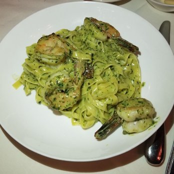 Il Terrazzo Carmine - Fettuccine al pesto con gamberi - Italian Near Me - Seattle, Washington Il Terrazzo Carmine - Fettuccine al pesto con gamberi - Italian Near Me - Seattle, Washington