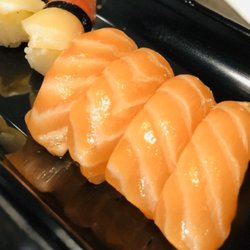 Sapporo Revolving Sushi 3 - Salmon nigiri