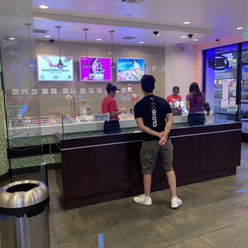 Yogurtland - Waiting - Ice Cream & Frozen Yogurt Near Me - Goleta, California Yogurtland - Waiting - Ice Cream & Frozen Yogurt Near Me - Goleta, California