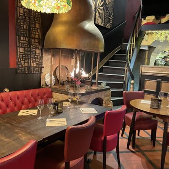 Au Coin Gourmand - Cozy fireplace - French Near Me - Brussel, BRU Au Coin Gourmand - Cozy fireplace - French Near Me - Brussel, BRU