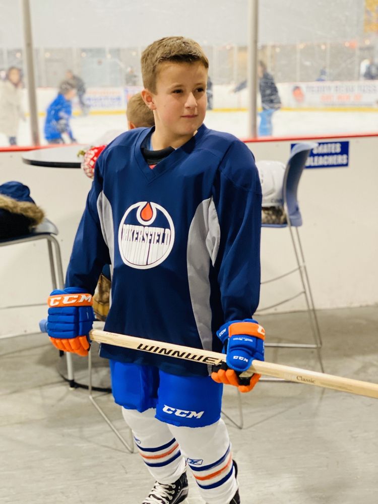 VALLEY CHILDREN’S ICE CENTER OF BAKERSFIELD Skating Rink at 1325 Q St