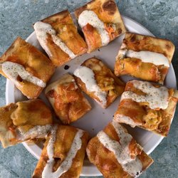Putt-Putt's Bar - Buffalo chicken flatbread